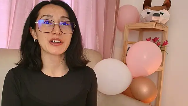 Ginevra esposito online show from April 16, 12:39 pm