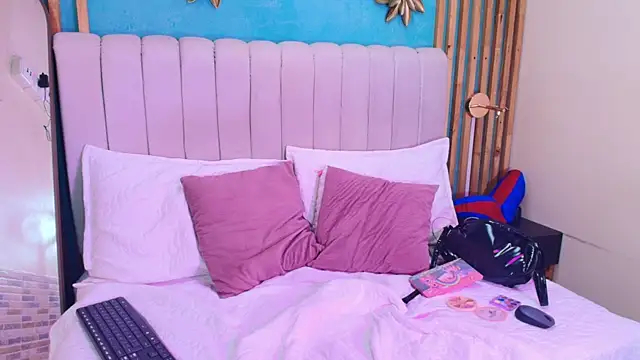 Dan Copers online show from April 18, 6:45 pm