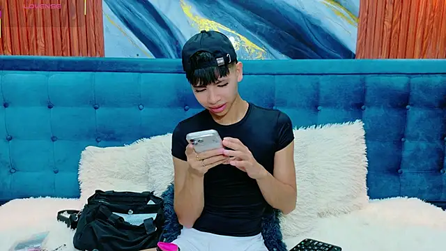 Snapshot of dilan_911 chatting on April 29, 6:58 pm dilan 911 online show from April 29, 6:58 pm