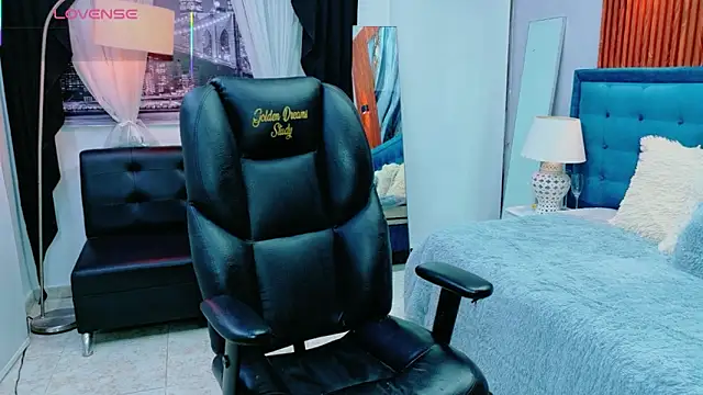 Snapshot of dilan_911 chatting on May 6, 6:35 pm dilan 911 online show from May 6, 6:35 pm