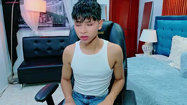 Snapshot of dilan_911 chatting on May 20, 7:20 pm dilan 911 online show from May 20, 7:20 pm