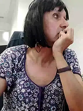 Snapshot of Emily_de_Carla chatting on July 14, 1:39 pm Emily de Carla online show from July 14, 1:39 pm