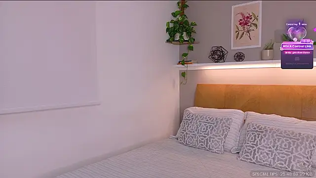 sarah rayy online show from March 22, 10:57 pm