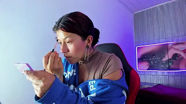 Raven Rouge  online show from January 16, 7:51 pm