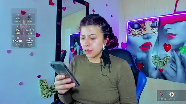 Snapshot of Raven_Rouge_ chatting on June 30, 11:55 am Raven Rouge online show from June 30, 11:55 am