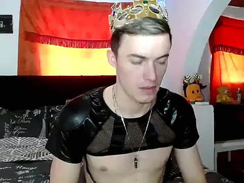 Snapshot of Ken_bigcock77 chatting on November 25, 3:23 pm Ken bigcock77 online show from November 25, 3:23 pm