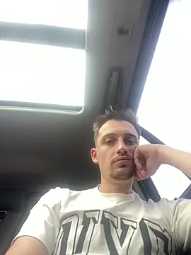 Snapshot of Valeriaross99 chatting on March 16, 10:52 am Valeriaross99 online show from March 16, 10:52 am