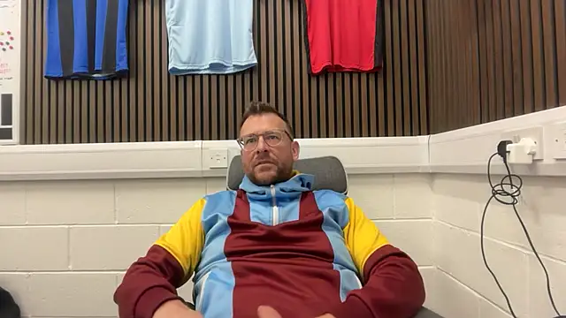 Snapshot of bilf1978 chatting on February 10, 11:47 am bilf1978 online show from February 10, 11:47 am