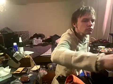 XanderOzzz online show from December 15, 10:52 am