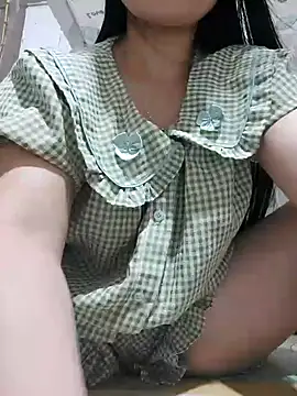 Laurie369 online show from May 31, 4:14 pm