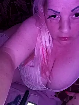 AnnStefanixh online show from April 27, 4:27 pm