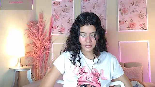 CurlyDani online show from September 24, 12:19 pm