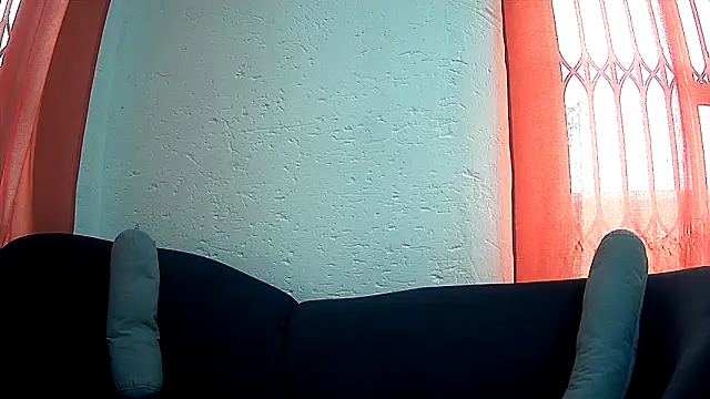 CandyNaynay online show from November 3, 8:15 am