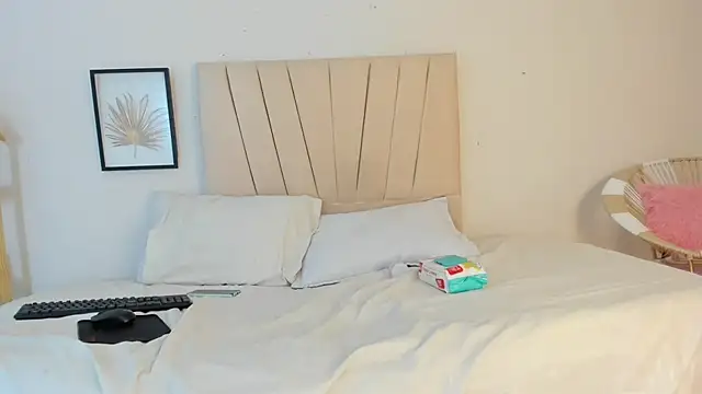  Miaa khalifa  online show from February 27, 12:27 pm