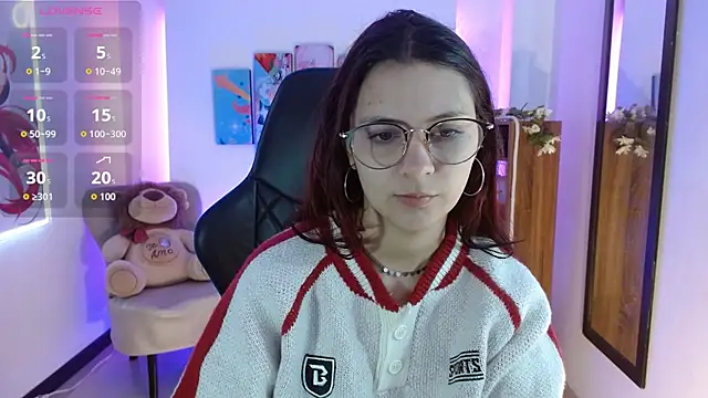 AlanaGarcia19 online show from December 20, 11:39 am