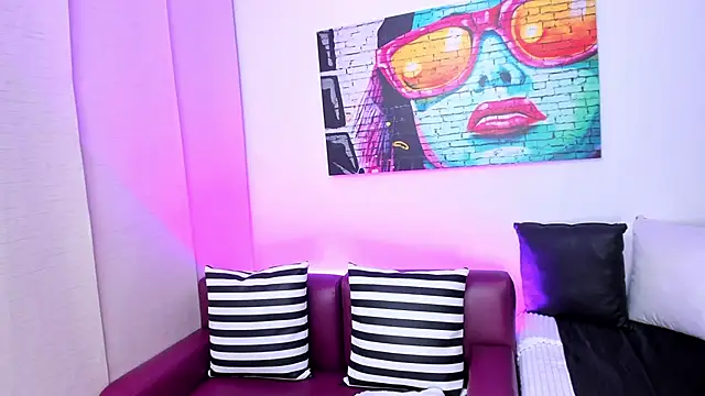 leyah  online show from November 23, 12:49 pm