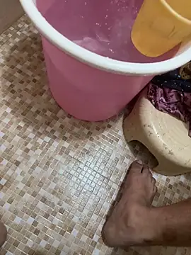 Snapshot of saumon3022 chatting on October 31, 4:13 am saumon3022 online show from October 31, 4:13 am