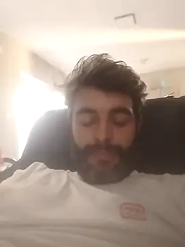 Snapshot of rafaelstorm90 chatting on September 11, 10:26 am rafaelstorm90 online show from September 11, 10:26 am