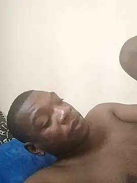 Snapshot of TmanZim2025 chatting on January 17, 1:16 pm TmanZim2025 online show from January 17, 1:16 pm