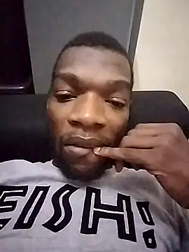 Snapshot of TmanZim2025 chatting on February 20, 5:13 pm TmanZim2025 online show from February 20, 5:13 pm