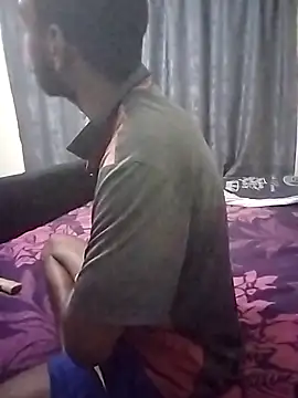 Snapshot of TmanZim2025 chatting on February 23, 6:27 pm TmanZim2025 online show from February 23, 6:27 pm