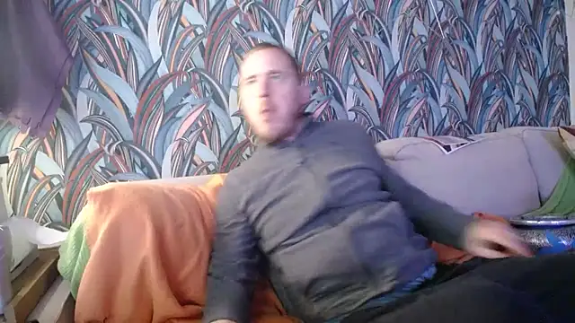 Snapshot of gaydavid chatting on September 22, 8:22 pm gaydavid online show from September 22, 8:22 pm