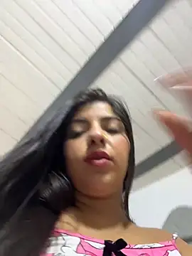 Isaa-Sweet online show from March 15, 2:01 pm