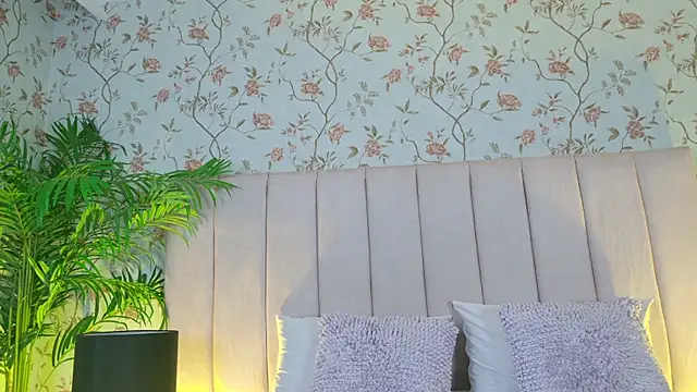 elsa gb online show from April 8, 3:28 am