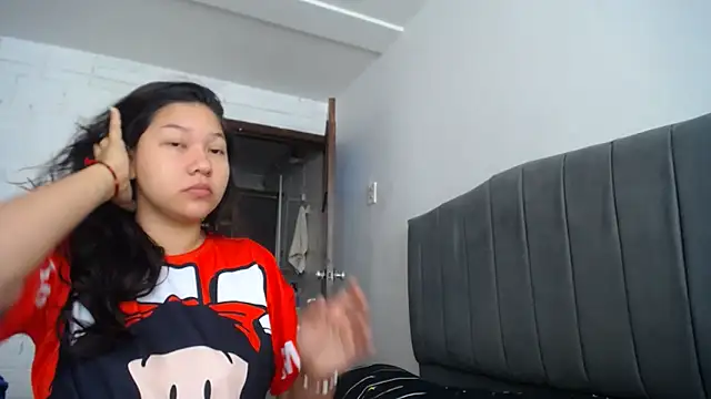 Naia Stant online show from September 19, 2:18 pm