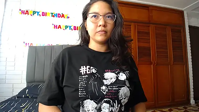 Naia Stant online show from October 16, 8:21 pm