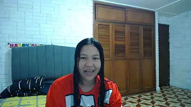 Naia Stant online show from October 23, 11:57 pm