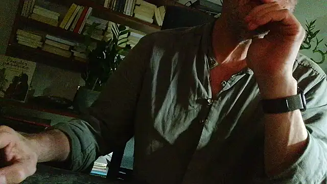 yvanbonar online show from October 21, 10:10 pm