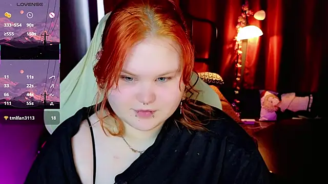 fillisfox  online show from April 21, 6:09 am
