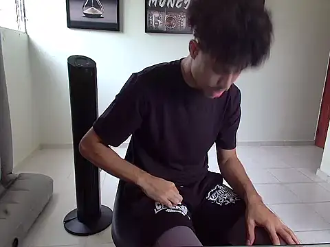 Dollarhot30 online show from February 2, 7:34 pm