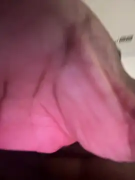 Snapshot of savarro2 chatting on October 23, 1:27 am savarro2 online show from October 23, 1:27 am