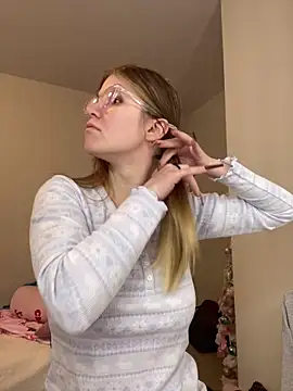 Riley ray69 online show from December 18, 7:53 pm