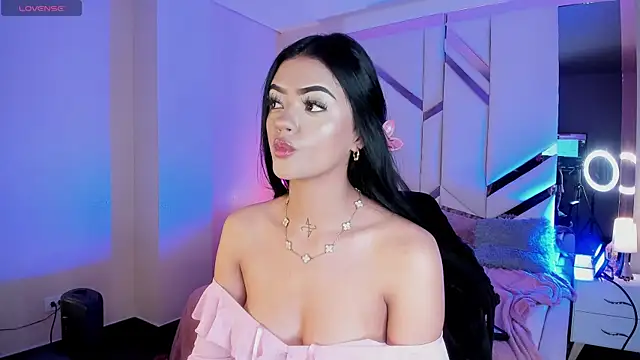 EmmaStonns online show from February 23, 1:08 pm