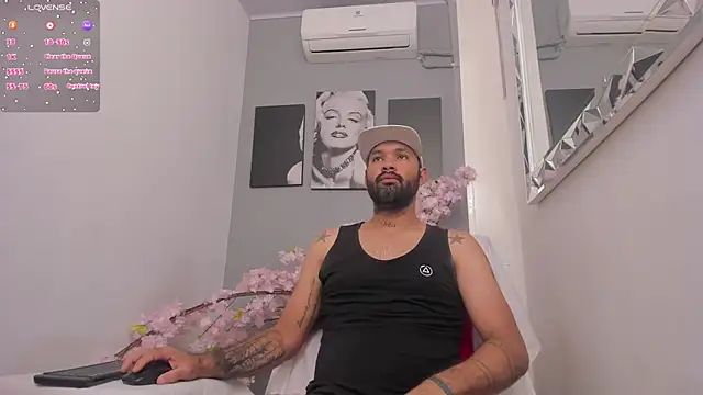 Zane Cross online show from October 10, 11:31 am