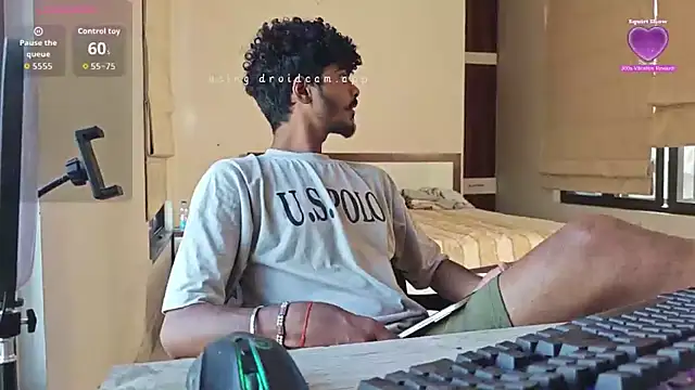 Snapshot of mrbuddy85 chatting on September 9, 10:48 am mrbuddy85 online show from September 9, 10:48 am