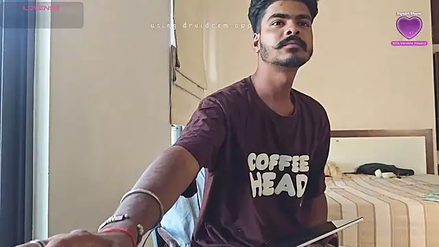 Snapshot of mrbuddy85 chatting on September 25, 10:41 am mrbuddy85 online show from September 25, 10:41 am