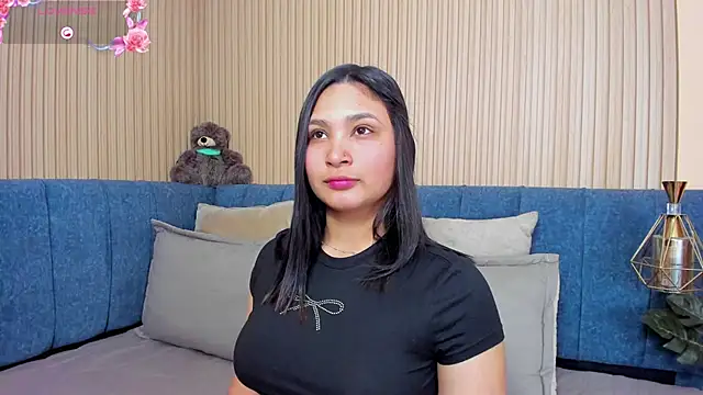 angel ponce online show from January 7, 7:05 pm