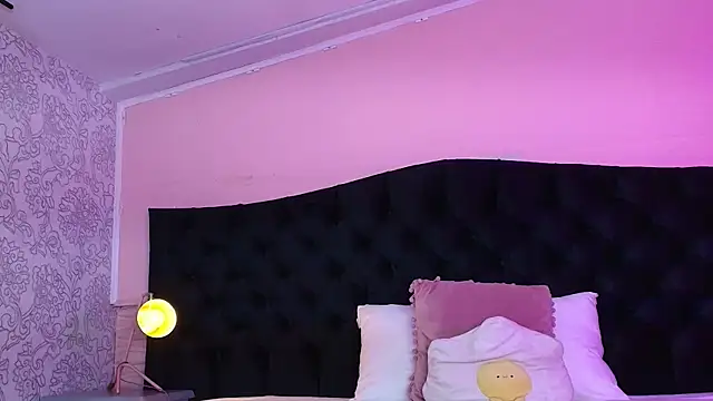 Hada Blue online show from March 5, 7:43 pm