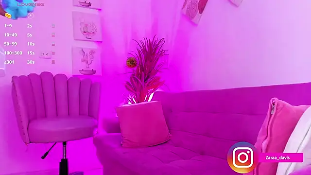 Snapshot of Zaradavis chatting on September 13, 8:19 pm Zaradavis online show from September 13, 8:19 pm