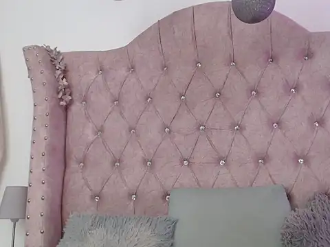 Snapshot of Jessica_Carter_01 chatting on February 15, 5:09 pm Jessica Carter 01 online show from February 15, 5:09 pm