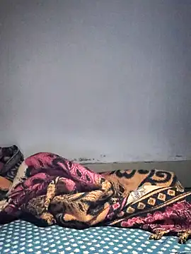 Snapshot of sweet_jasmin1 chatting on October 16, 6:31 pm sweet jasmin1 online show from October 16, 6:31 pm