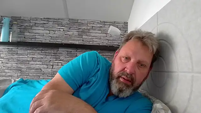 BigMan738xh online show from June 16, 6:21 pm