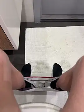 Snapshot of myPriority01 chatting on September 27, 8:58 pm myPriority01 online show from September 27, 8:58 pm