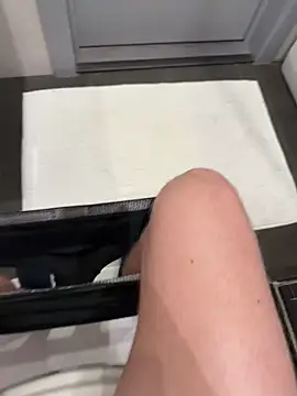 Snapshot of myPriority01 chatting on September 29, 6:24 pm myPriority01 online show from September 29, 6:24 pm