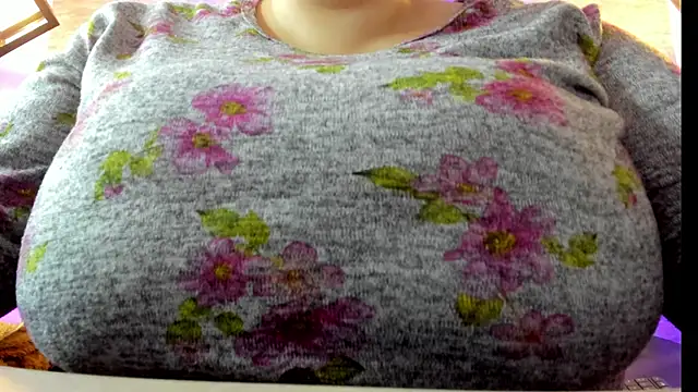  Emily rosee  online show from October 29, 11:23 am