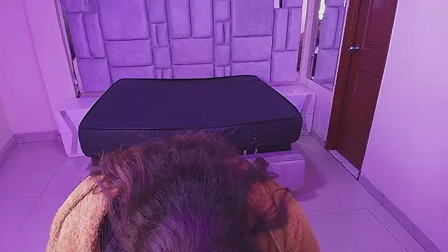  Emily rosee  online show from January 14, 11:27 am